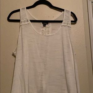 Torrid white sleeveless cardigan with embroidered